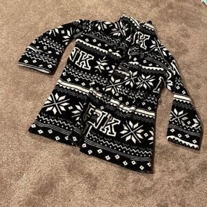 PINK Victoria’s Secret Snowflake Logo Fleece Robe SIZE XS